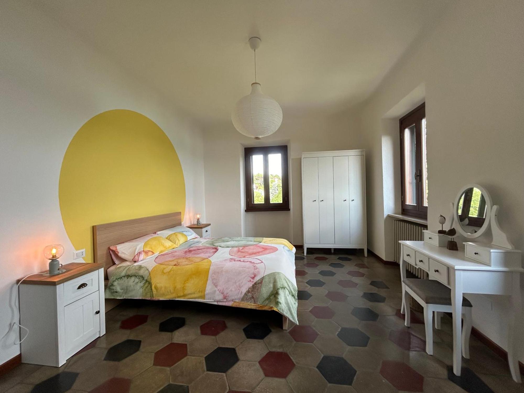 Terrazza Mirabella Apartment Gavirate Bagian luar foto